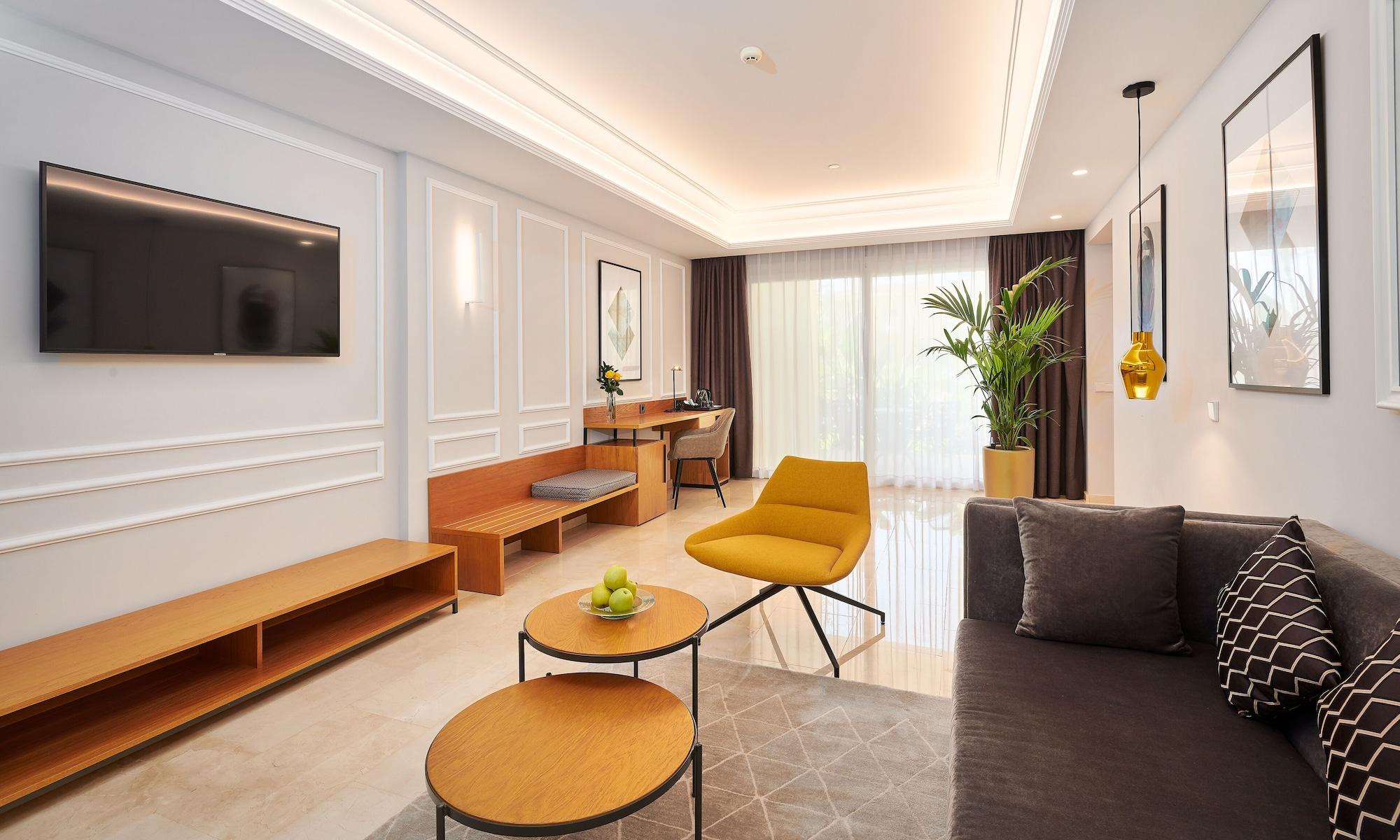 Grupotel & Hotel